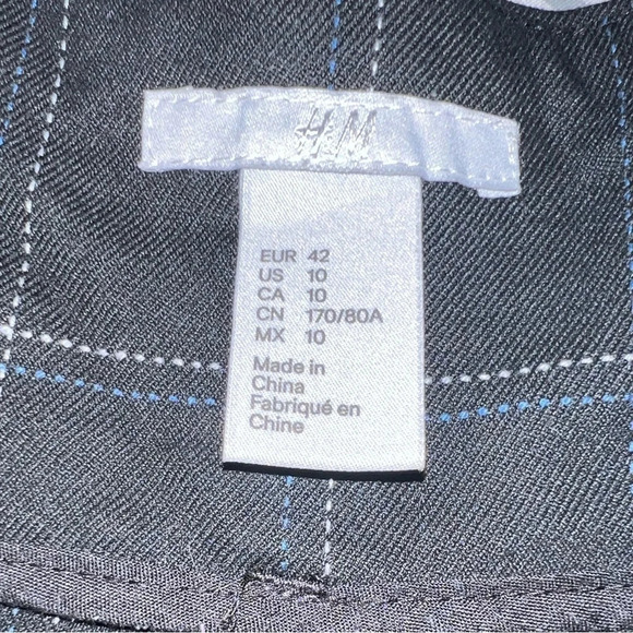 H&M,10, high waist flare leg, relax black w/blue white check, pocketed trouser - Picture 8 of 8